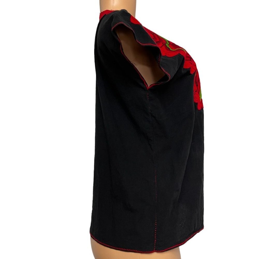 Mexican Embroidered Black Shirt Blouse Red Green Floral Pattern Artisanal Size M - Picture 5 of 7